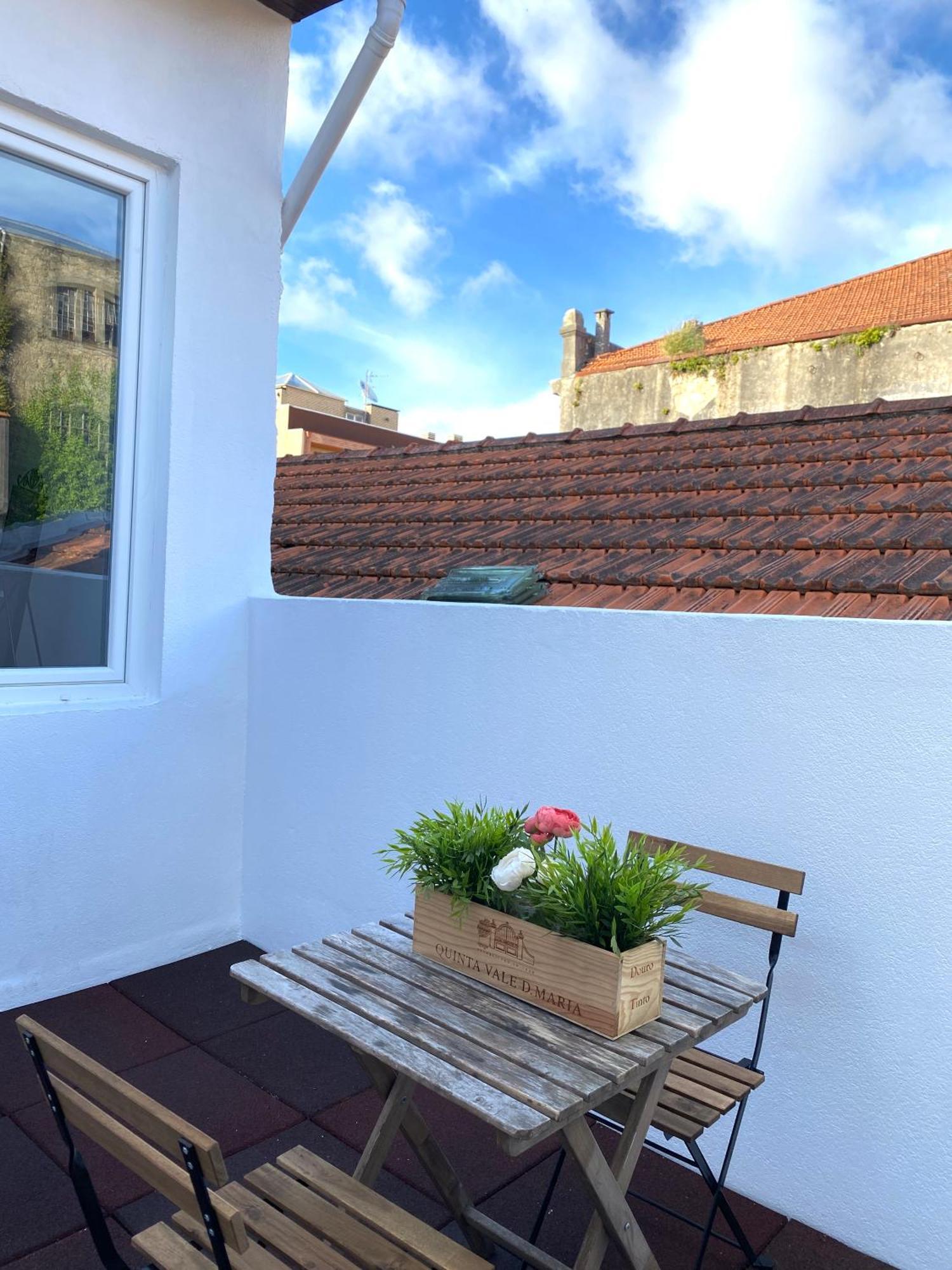 Casa Devesas Apartment บีลาโนวาเดกายา ภายนอก รูปภาพ