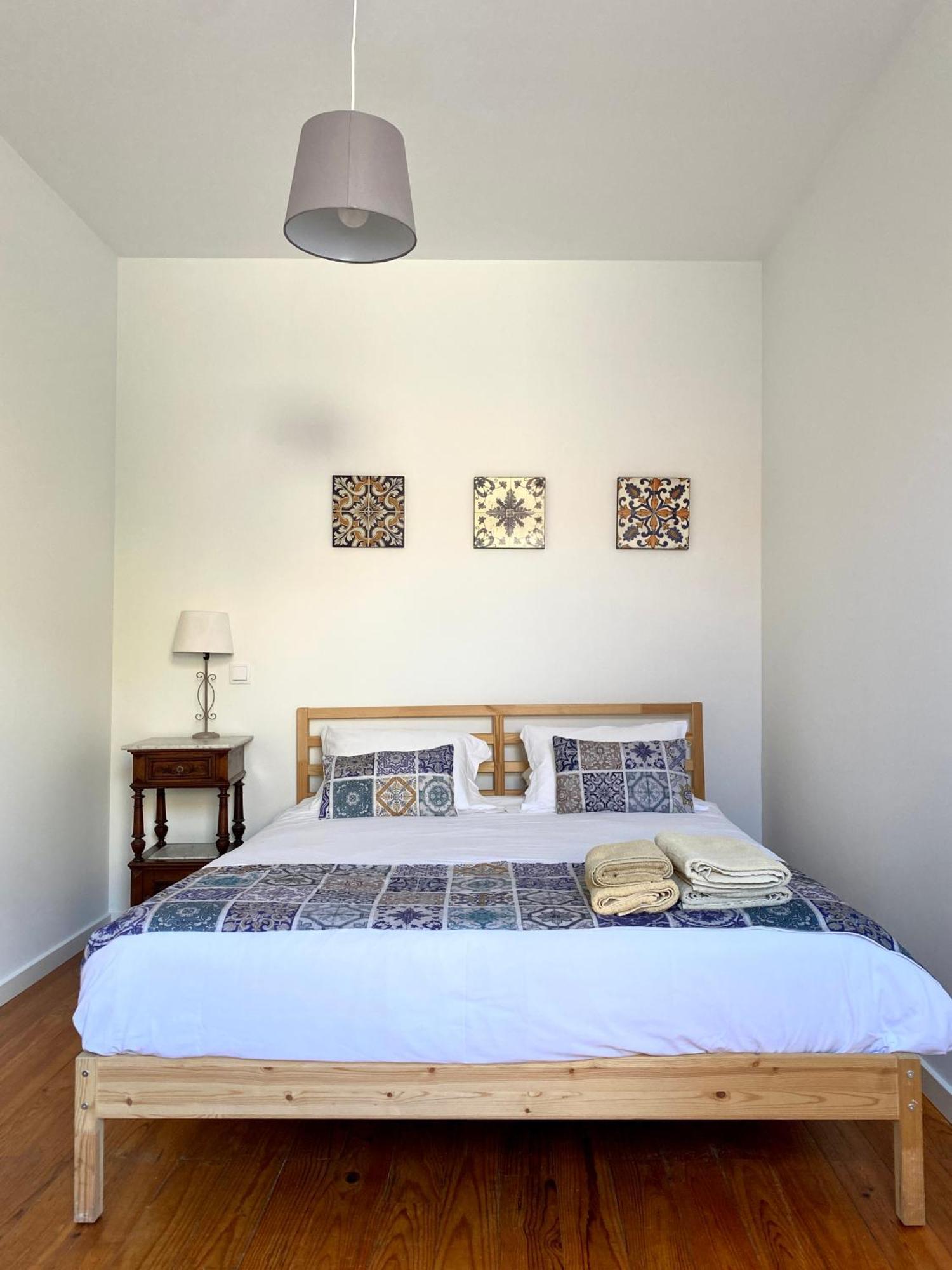 Casa Devesas Apartment บีลาโนวาเดกายา ภายนอก รูปภาพ