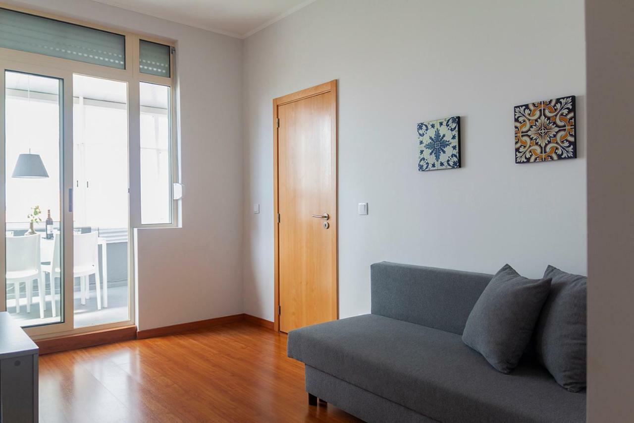 Casa Devesas Apartment บีลาโนวาเดกายา ภายนอก รูปภาพ